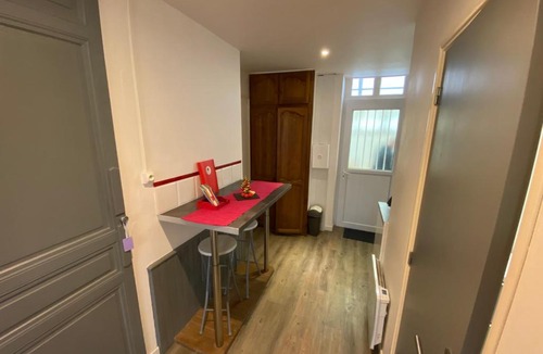 Troyes Apartment | Les Coquelicots wifi