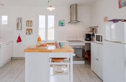 Anneville-sur-Mer House | Les Cordylines by Interhome