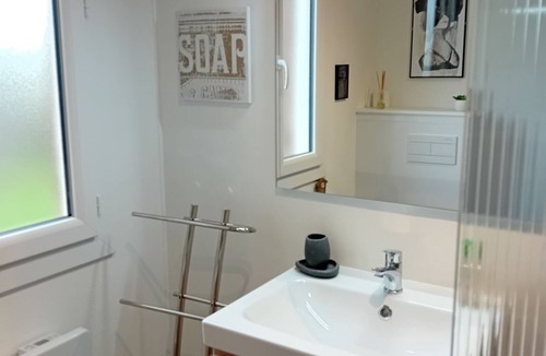 Anneville-sur-Mer House | Les Cordylines by Interhome