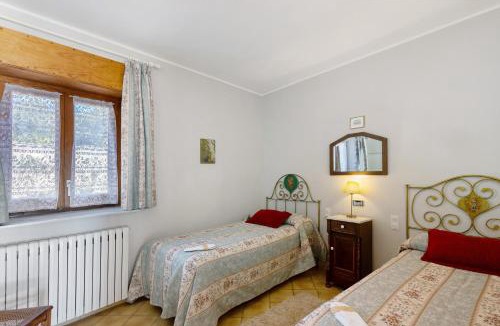 Sant Mateu de Bages House | Les Corts De Biosca