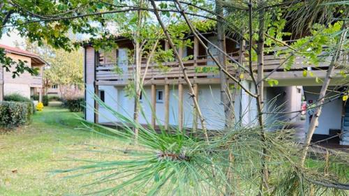 Parentis-en-Born Apartment | Les Cottages du Lac