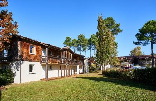 Parentis-en-Born Resort | Les Cottages Du Lac