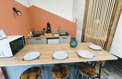 Treize-Vents Apartment | Les Coureurs de Lune, petit dej inclus, 10mn du Parc