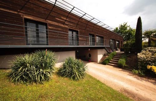 Charnay-les-Macon Bed & Breakfast | les CRAYS de LÉVIGNY