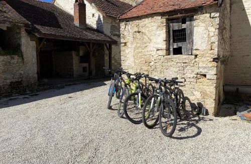 Bouix House | les Crescentines