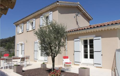 Saint-Thome House | Les Crottes