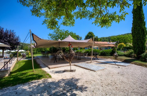 Jayac House | Les crouquets - Le Pêcher