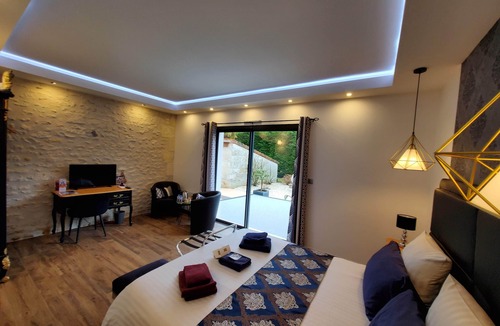 Chaniers House | Les Cuves