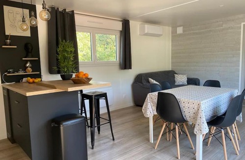 Rocbaron Apartment | LES CYPRES