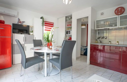 La Petite Motte Apartment | Les Cyprianes by Interhome