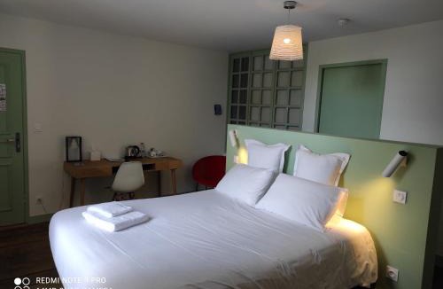 Azay-le-Brule Hotel | Les Demeures de Valette