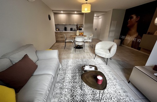 Carcassonne Apartment | Les demoiselles de la tour with terrace