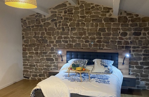 Saint-Felicien House | Les demoiselles de Chantefer