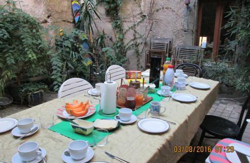 Caunes-Minervois Bed & Breakfast | Les deux arches