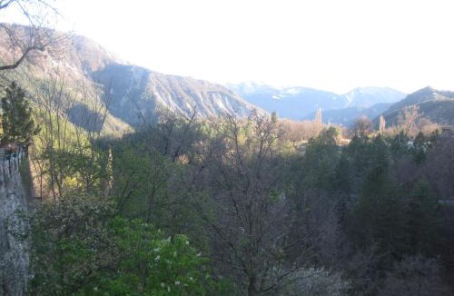 Sausses Apartment | Les deux pentes