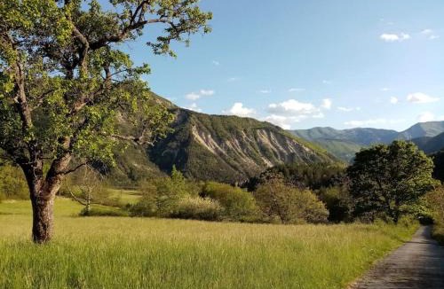 Sausses Apartment | Les deux pentes