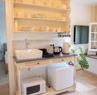 Fanjeaux House | Les Deux Petits Pois