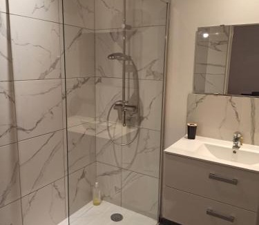 La Voulte-sur-Rhone Apartment | Les deux via