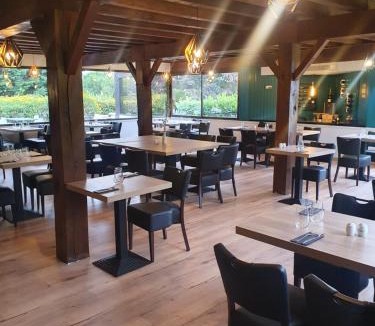 Tremeur Hotel | Les Dineux Village