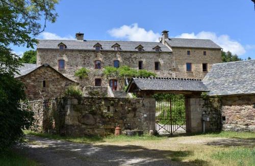Recoules-Previnquieres House | Les Distinguées -Aux Bories de Prévinquières