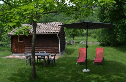 Roquefort-les-Cascades Ski Chalet | Les Divines Cascades