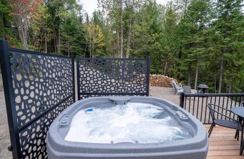 Notre-Dame-du-Rosaire Ski Chalet | Les Domes de la Riviere Alick B - Riviere et SPA