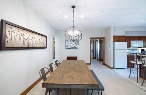 Tremblant-Les-Eaux Condo | Les Eaux Tremblant Luxury Chalet: Ski, Pool, Spa