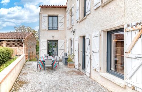 Caraman House | Les Echaunes