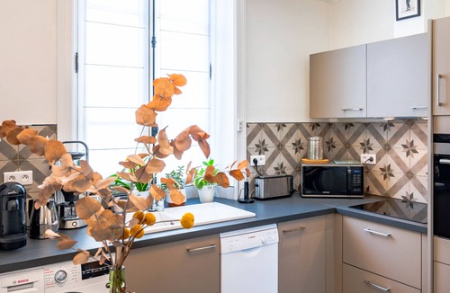 Limoges Apartment | "Les Effrontés" * Louis Blanc, Charming Apartment