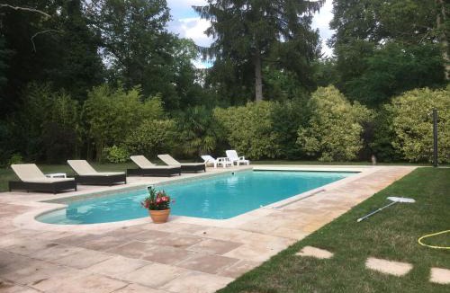 Lamorlaye Bed & Breakfast | Les Enclos Bed and Breakfast à 4 mn de Chantilly