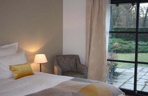 Lamorlaye Bed & Breakfast | Les Enclos Bed and Breakfast à 4 mn de Chantilly