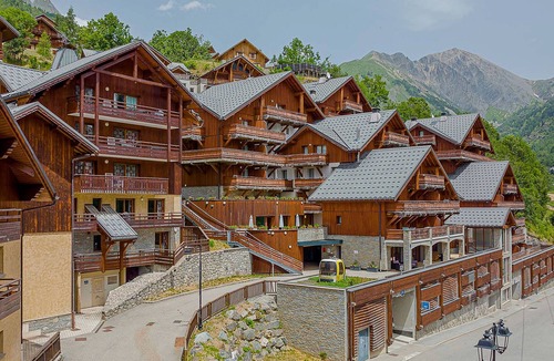 Vaujany Apartment | Les Epinettes by Interhome