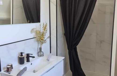 Crevecur-le-Grand Bed & Breakfast | Les Epinettes