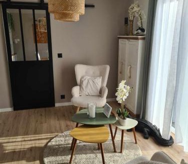 Crevecur-le-Grand Bed & Breakfast | Les Epinettes chambres d'hôtes