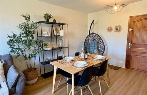 Montaubert - Rille - Saint-Sulpice Apartment | Les Escales Refuge du Château 2 chambres