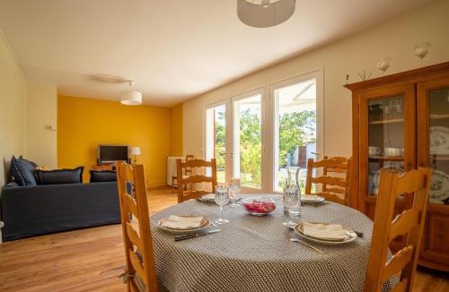 Aire-sur-l'Adour Apartment | Les Esquirous - Maison entière - Jardin - Parking privé - Fibre - 6 pers max