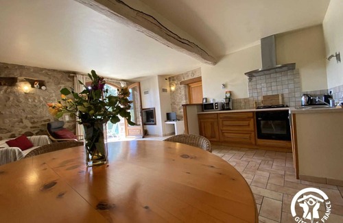 Saint-Laurent-de-Cerdans House | Les euphorbes - ST-LAURENT-DE-CERDANS