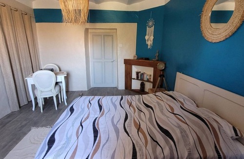 Rousson Bed & Breakfast | Les Fées du Gard – Guest Room Les Yumboes – Accommodation & Well-Being