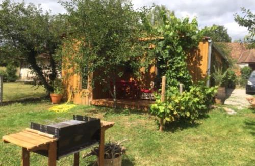 Chantenay-Saint-Imbert Villa | Les feuilles jaunes