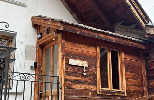 Heremence Apartment | Les Flocons - Cosy apartment with private terrace