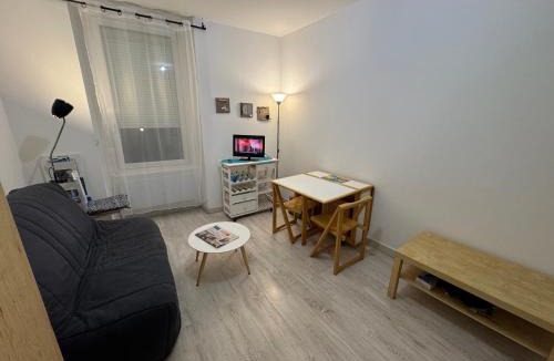 La Celle-sous-Gouzon Apartment | Les Flots du Quai