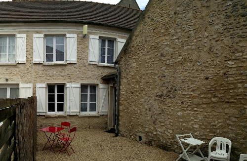 Baron House | Les Fontaines