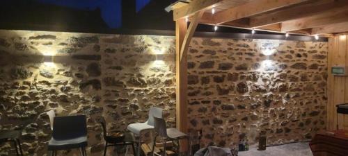 Messeix House | Les Forsythias