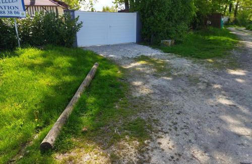 Chatillon-sur-Broue House | Les Fortelles