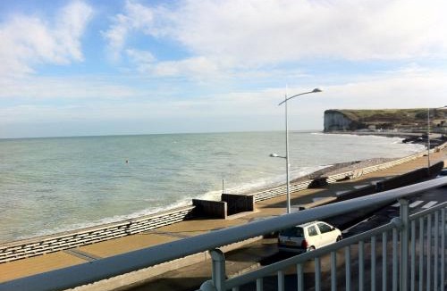 Veulettes-sur-Mer Hotel | Les Fregates