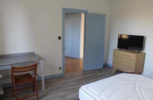 Cosne-Cours-sur-Loire House | Les Géraniums