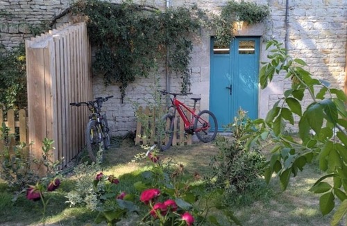 Saint-Hilaire-la-Palud Cottage | Les Gîtes de Ré à Marais (L'Écluse) - Nature and serenity getaway