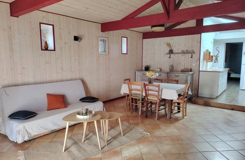 Les Herbiers House | Les gîtes C & H - Le Charme