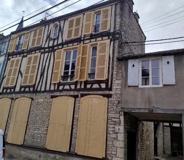 Bar-sur-Aube Apartment | Les Gîtes Chez Léo
