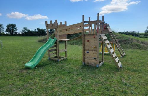 Brives-sur-Charente Bed & Breakfast | Les Gîtes de Brives